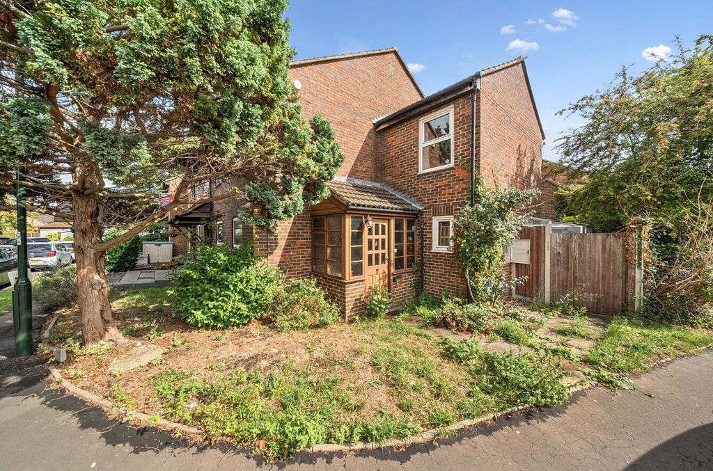 Property photo 1 of 21 1335990-18-68B877...