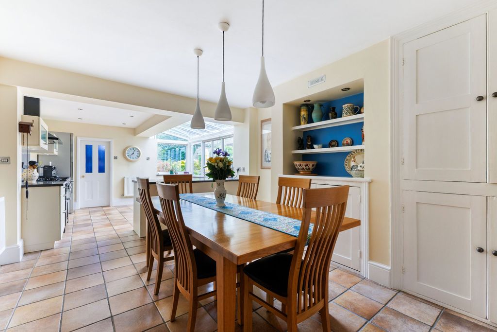 Property photo 3 of 22 Kitchen/Dining