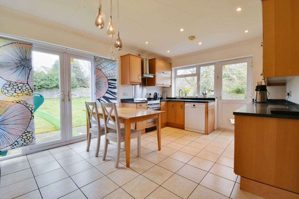 Property photo 2 of 13 Picture No. 23