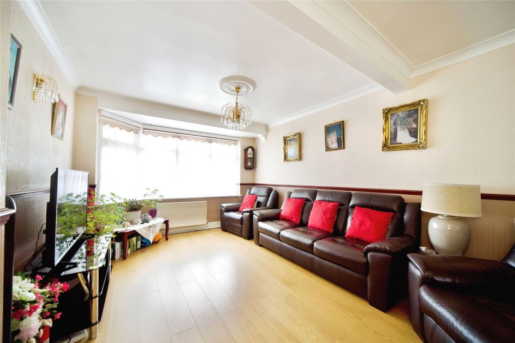 Property photo 3 of 18 Picture No. 34
