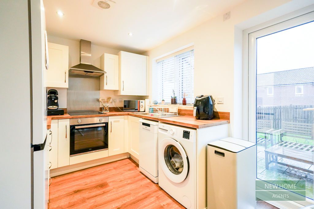 Property photo 2 of 16 Photo 3