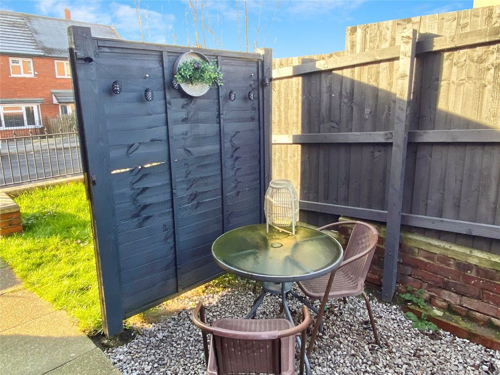 Property photo 2 of 11 Picture No. 03