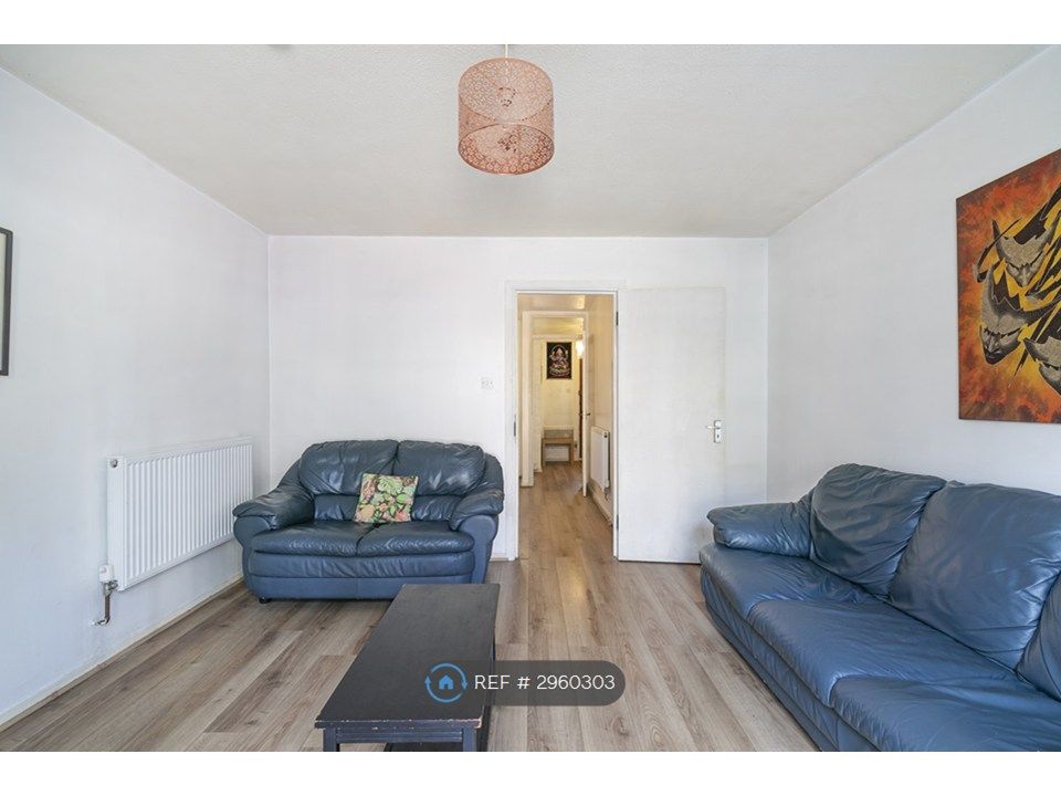 Property photo 3 of 26