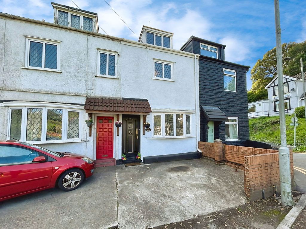 Property photo 1 of 48