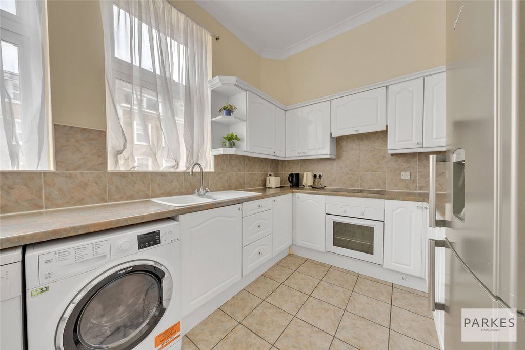 Property photo 3 of 13 Picture No. 25