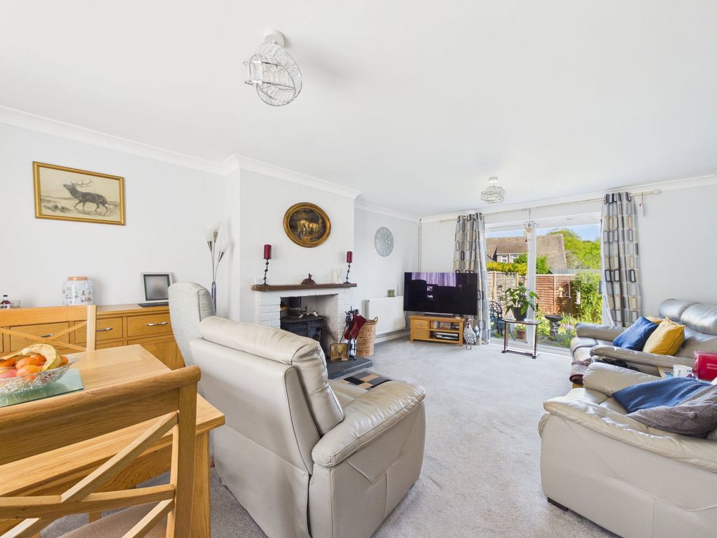 Property photo 2 of 21