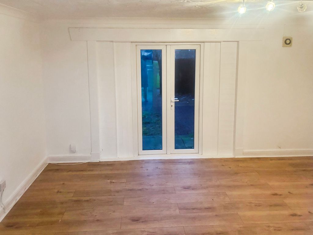 Property photo 3 of 13 119B5419-Img_4526