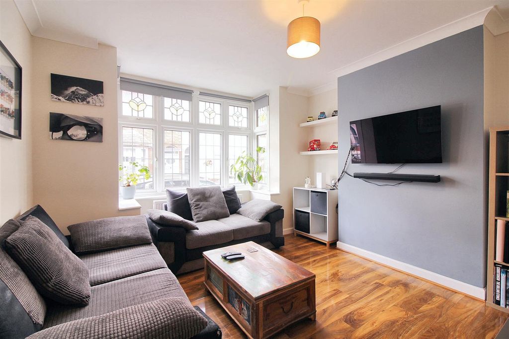 Property photo 3 of 13 2.Jpg
