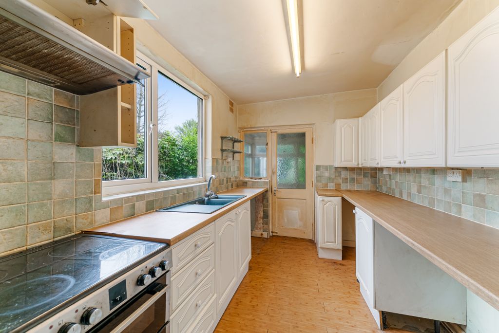 Property photo 2 of 17 Gallery