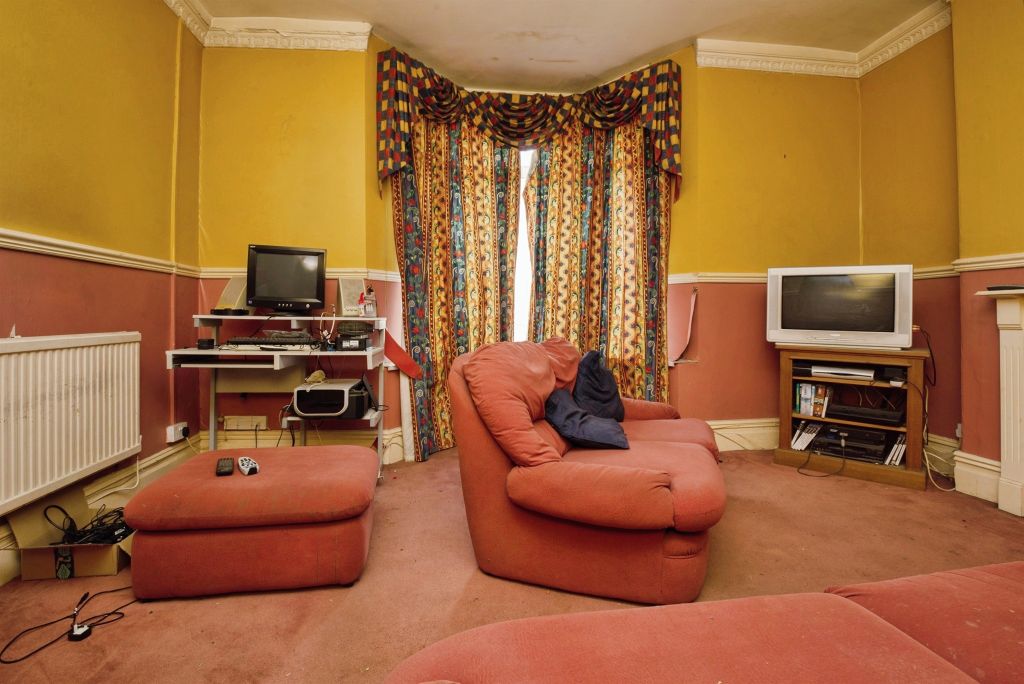 Property photo 2 of 16