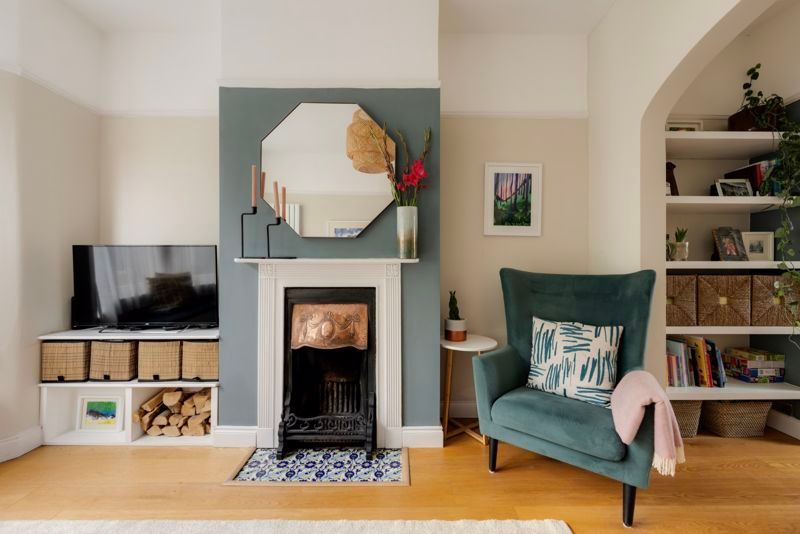 Property photo 1 of 23 Sitting Room