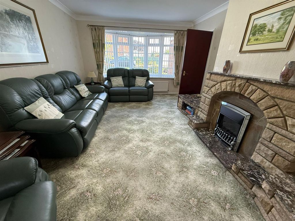 Property photo 3 of 17 Photo-2025-09-23-13-45-10[3].Jpg