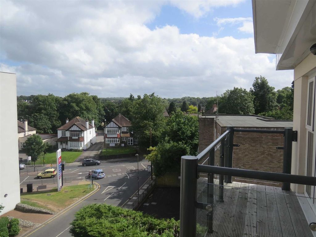Property photo 2 of 9