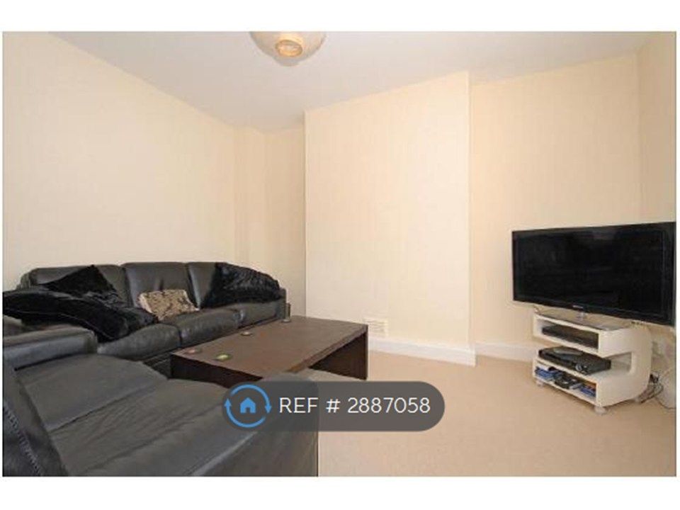 Property photo 2 of 6