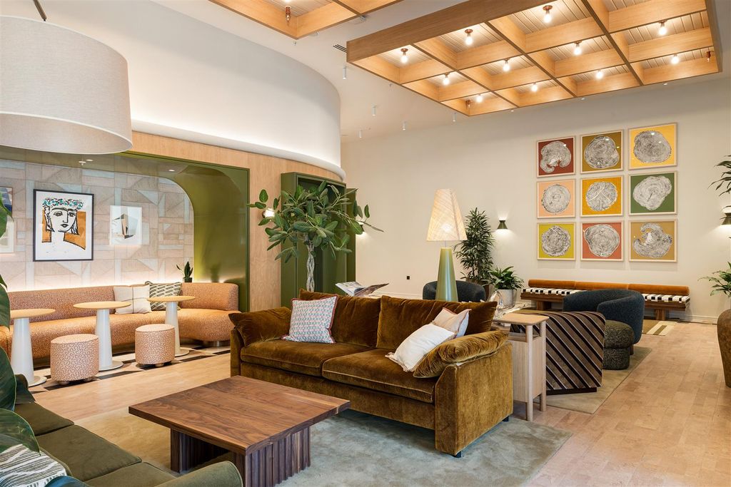 Property photo 3 of 25