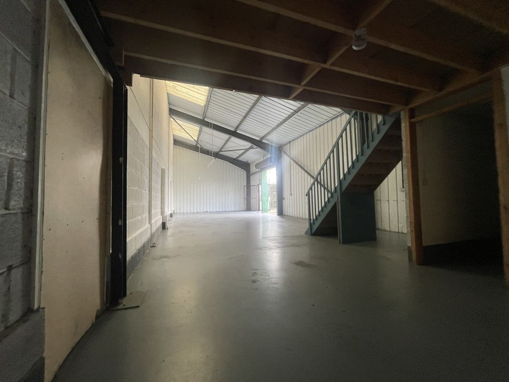 Property photo 3 of 3 24B Internal