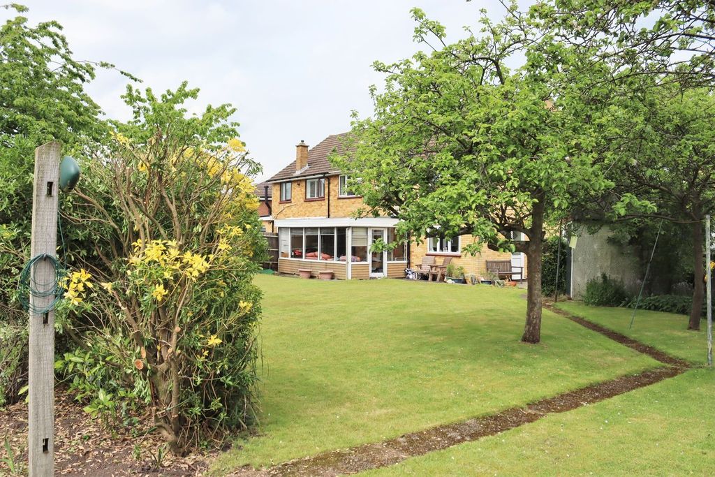 Property photo 3 of 16