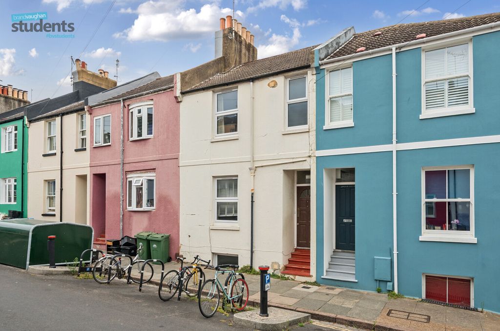 Property photo 1 of 11 082689cc-1E4A-4Be...