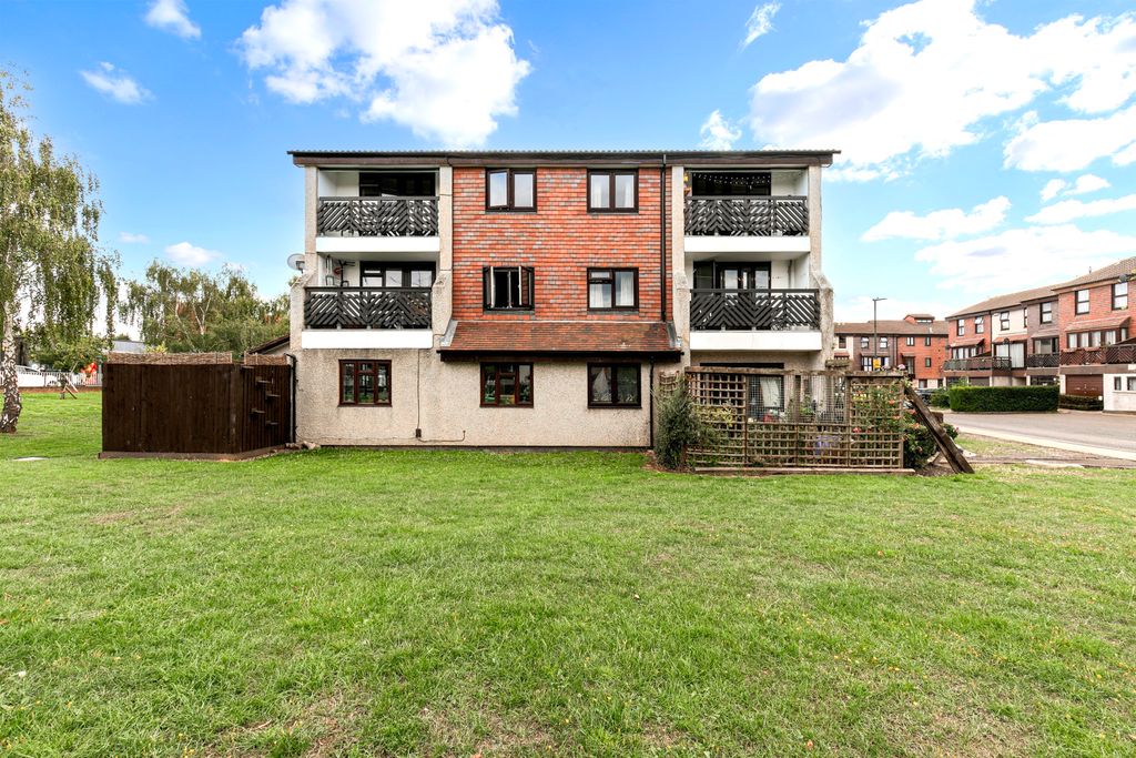Property photo 1 of 16 Picture No. 05