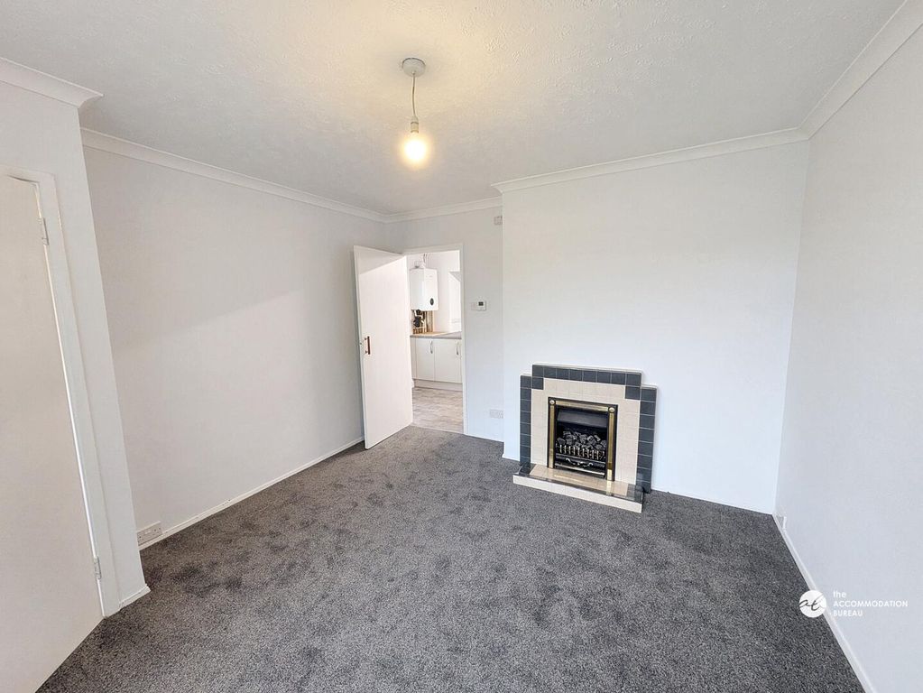 Property photo 2 of 24 Living Room