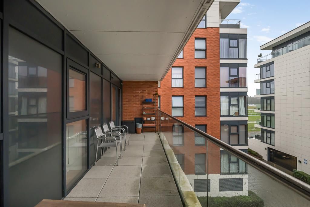 Property photo 2 of 20 Balcony