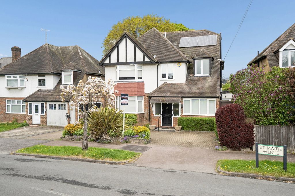 Property photo 1 of 12