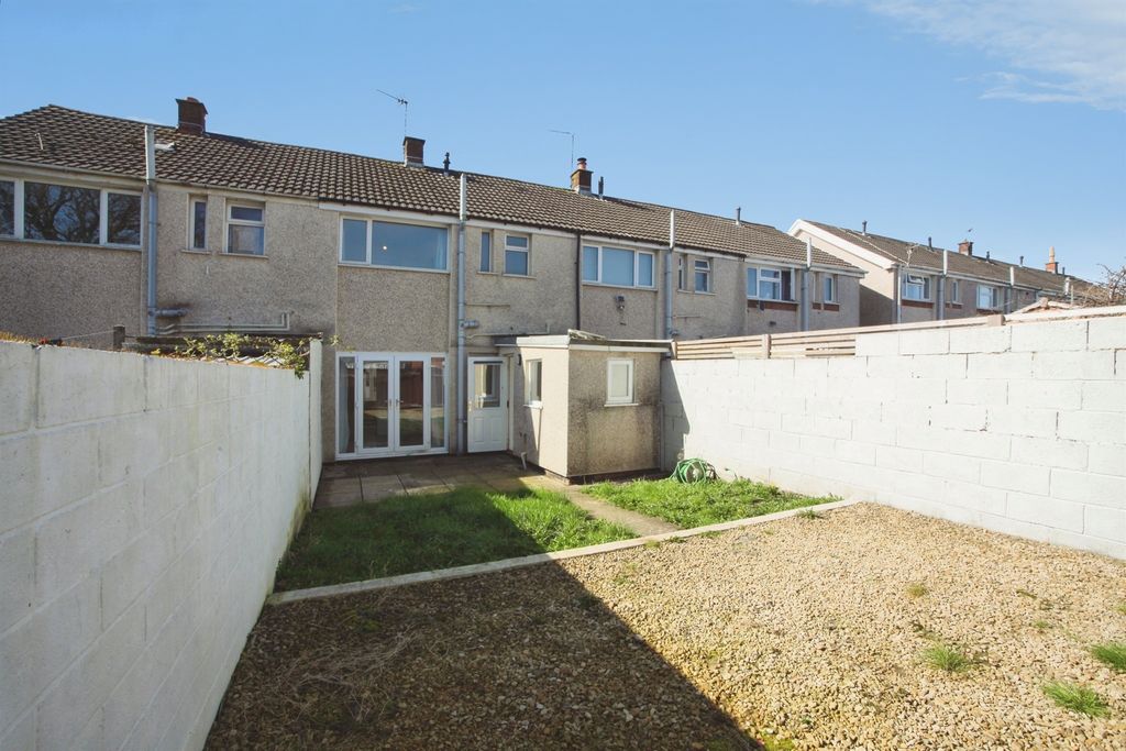 Property photo 2 of 13