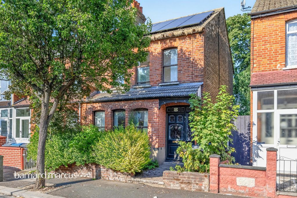 Property photo 1 of 17