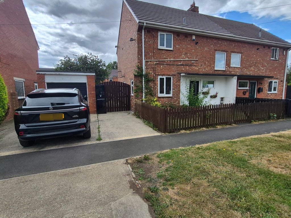 Property photo 2 of 16 Photo 1