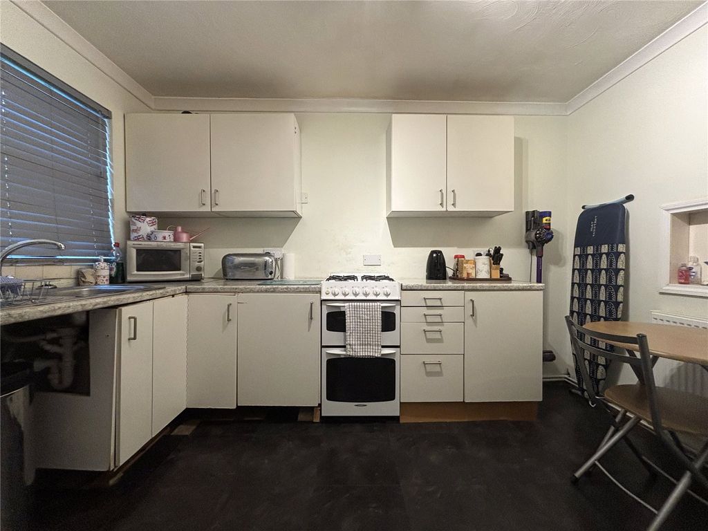 Property photo 2 of 18 Picture No. 20