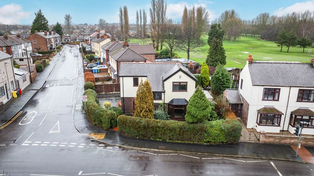 Property photo 1 of 28