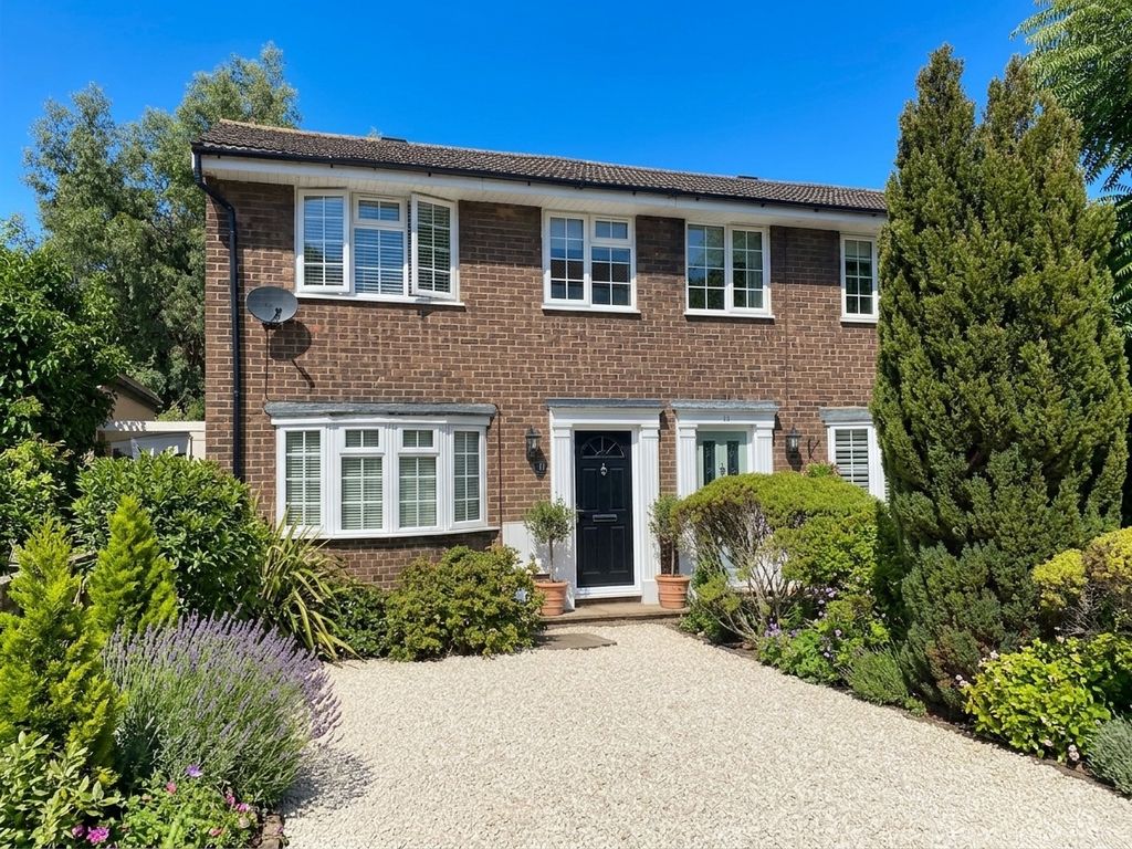 Property photo 1 of 18 4539011