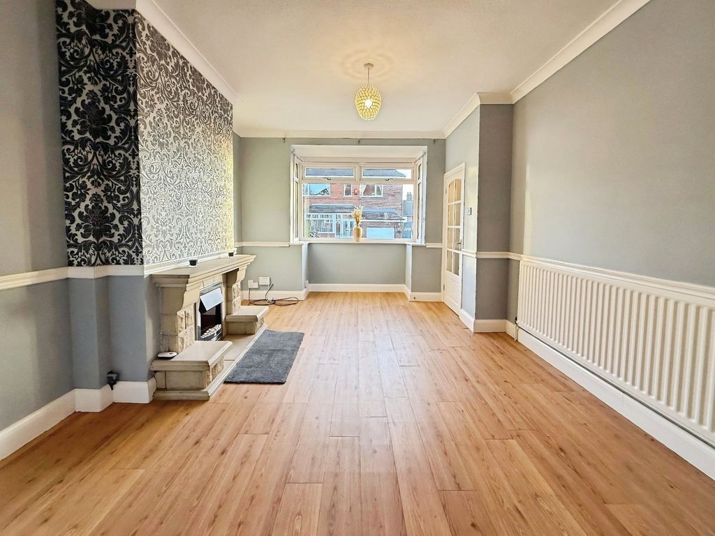 Property photo 2 of 19 Picture No. 03