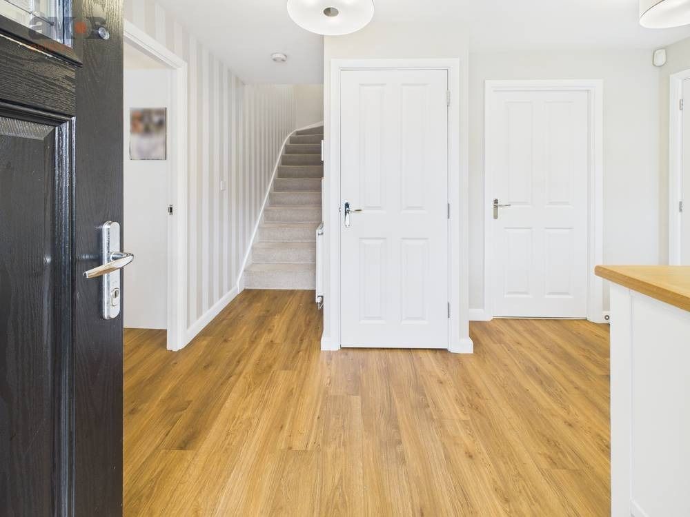 Property photo 3 of 20 4797444