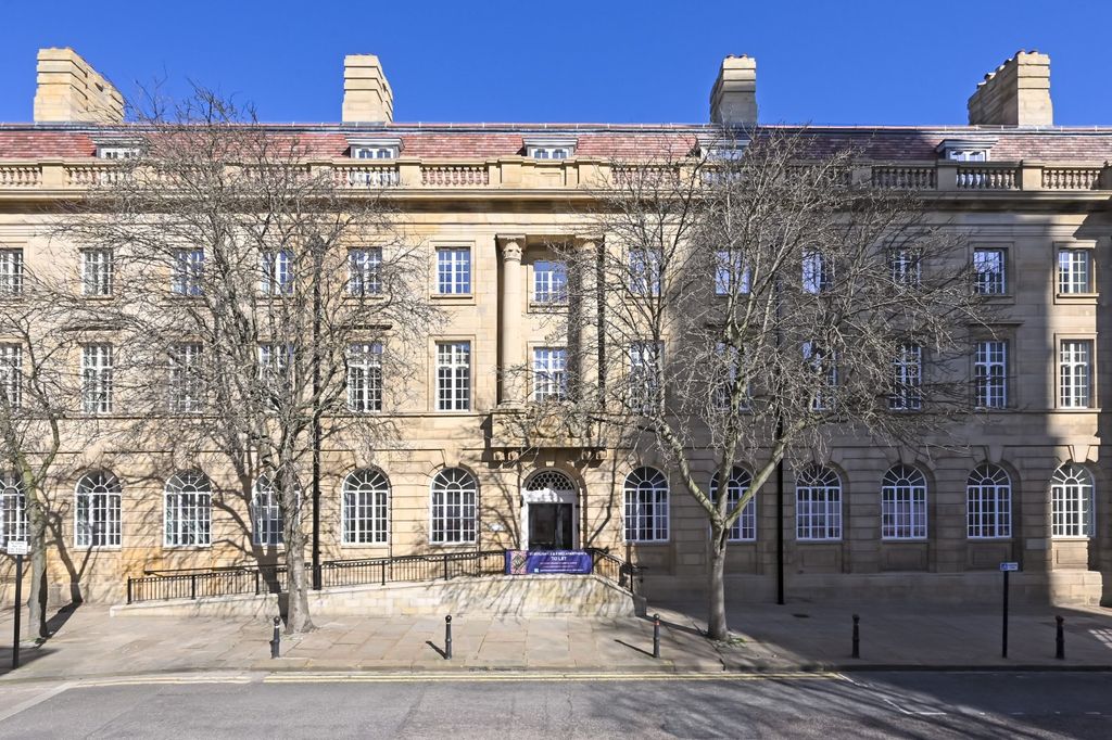 Property photo 1 of 16 Picture No. 17