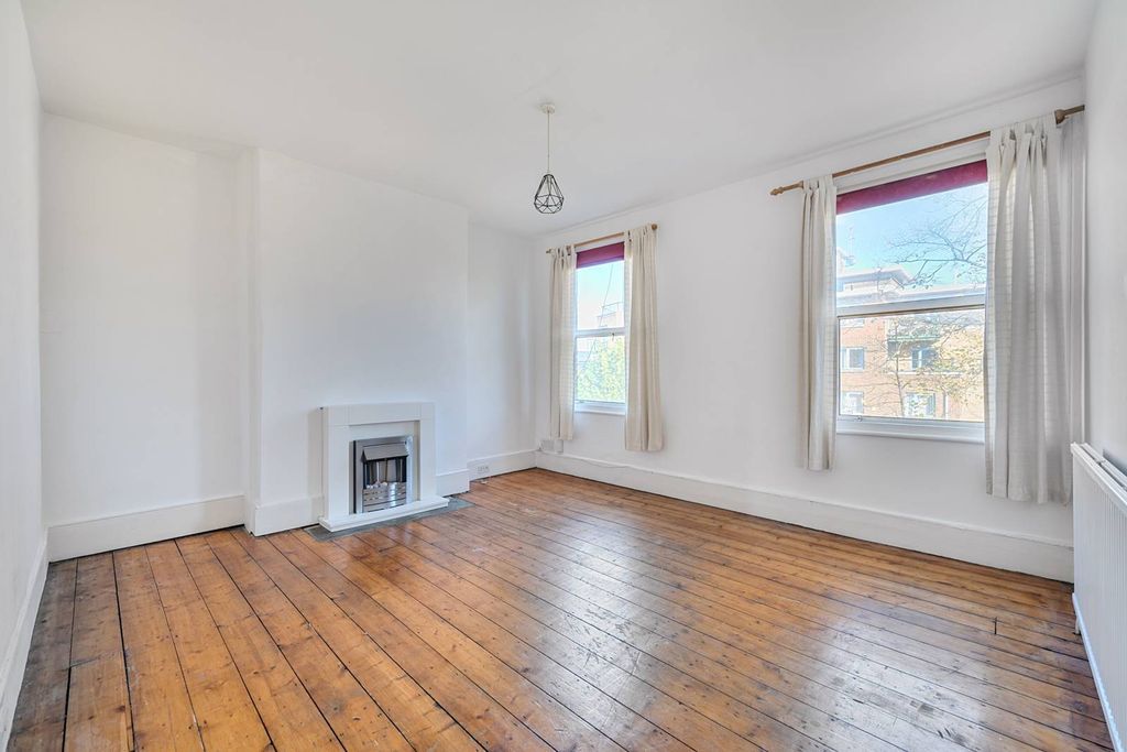 Property photo 3 of 9