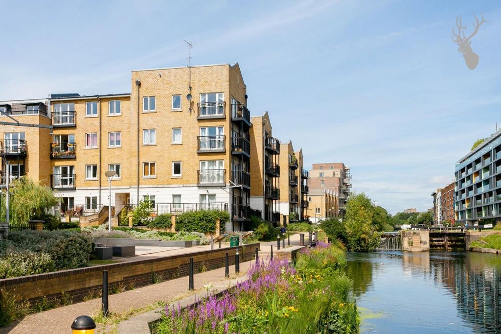 Property photo 1 of 20 Tramway Court (1).Jpg
