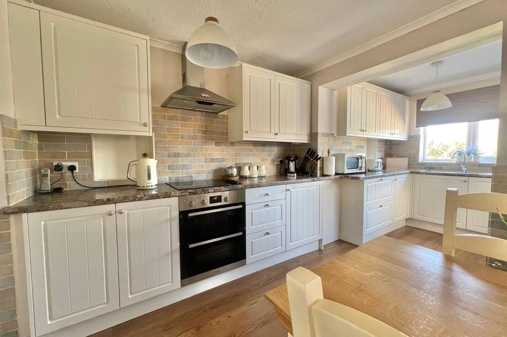 Property photo 3 of 25 Picture No. 19