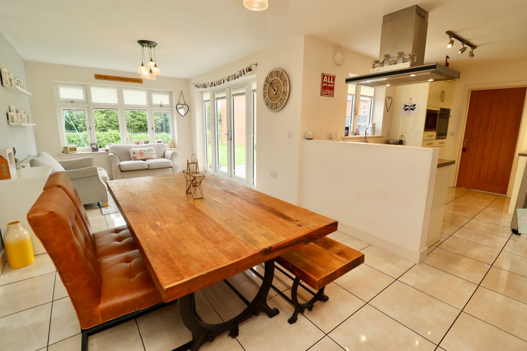 Property photo 2 of 21 Img_7713