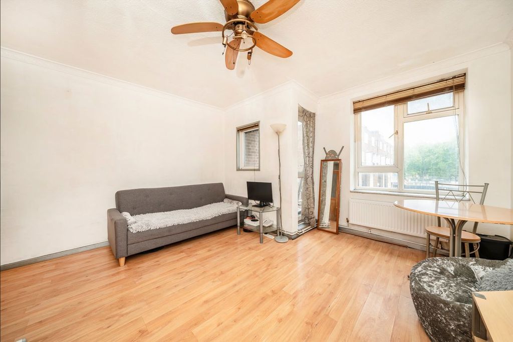 Property photo 3 of 7