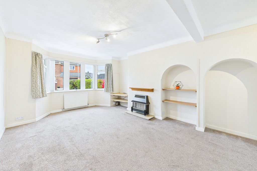 Property photo 3 of 13 Living/Dining Room