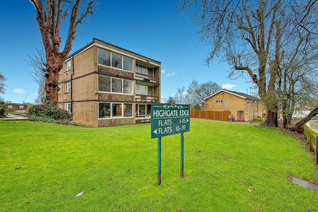 Property photo 1 of 14 Front (Exterior)