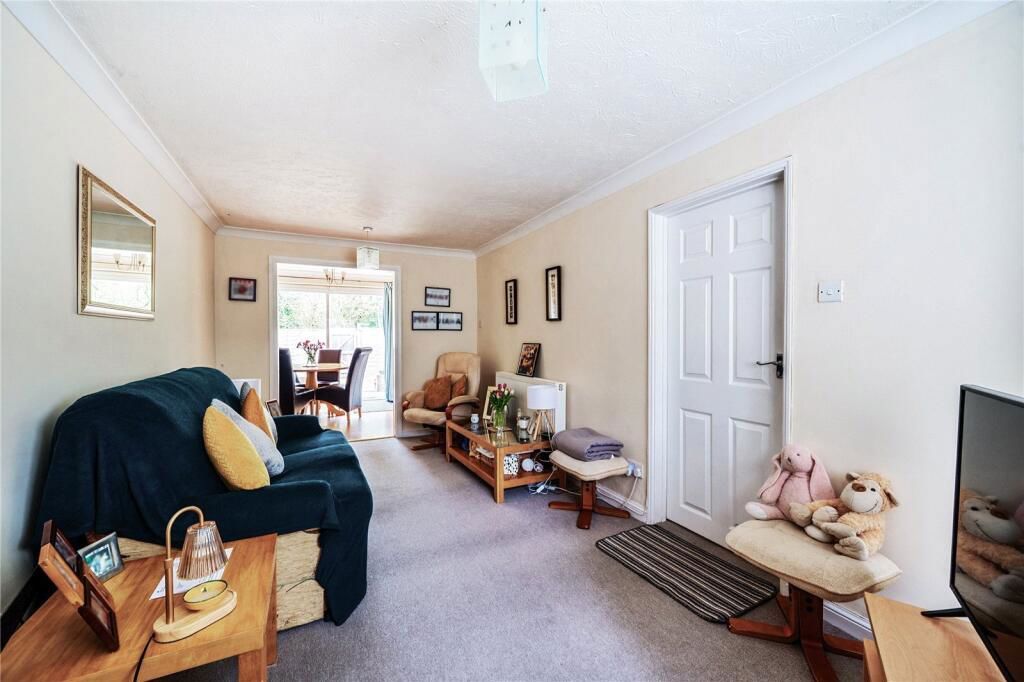 Property photo 3 of 12