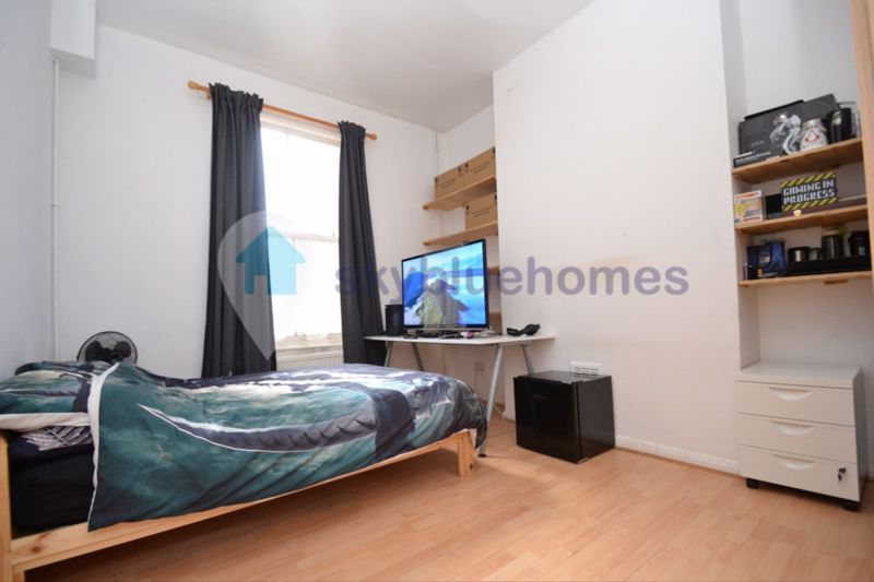 Property photo 1 of 14 Photo 27