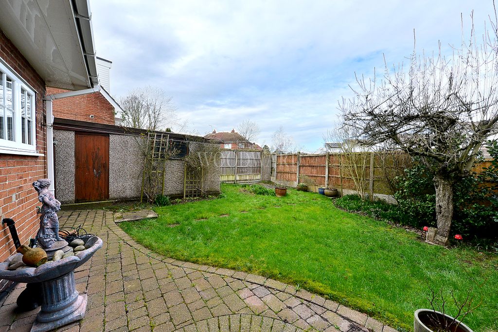 Property photo 3 of 19 Rear Garden