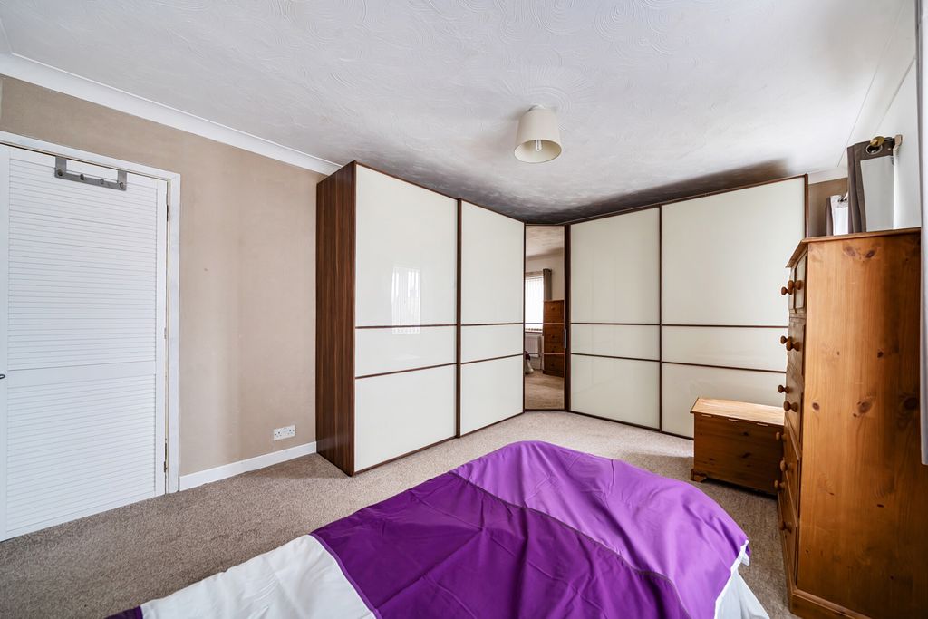 Property photo 3 of 17 1418413-7-699c4E5...
