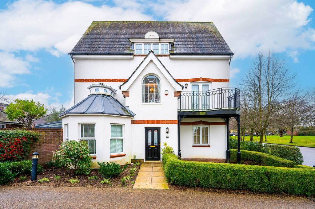 Property photo 2 of 31