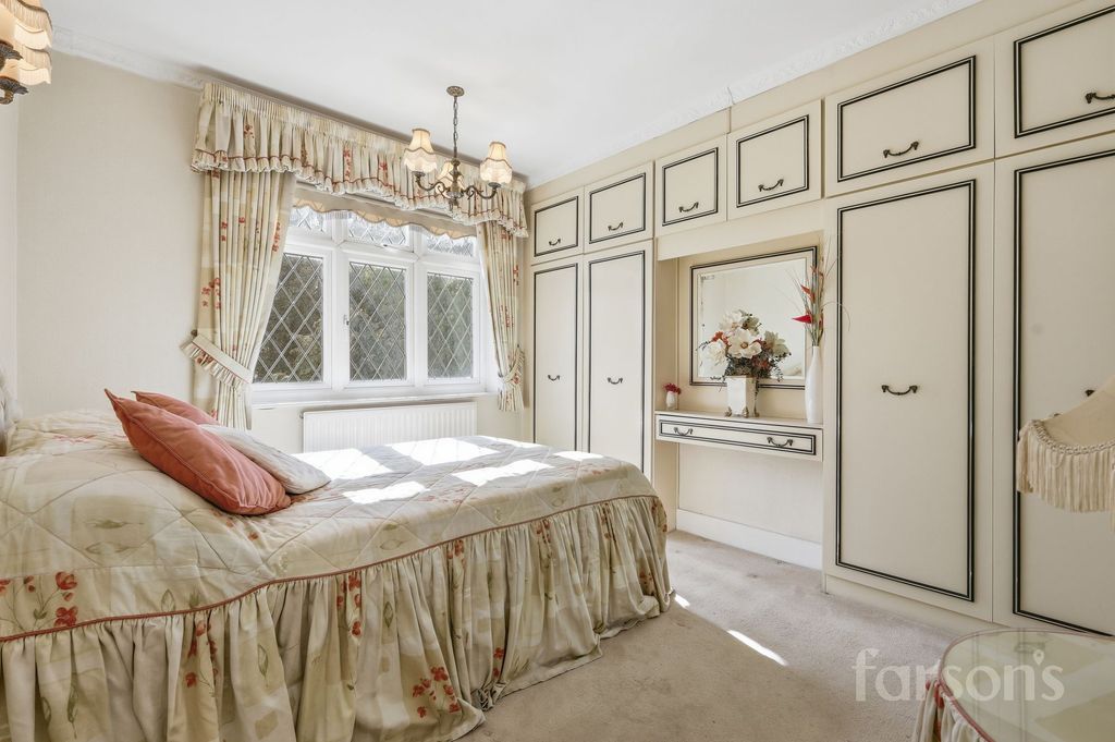 Additional image 4 of 3 bed semi-detached house for saleTemple Avenue, Dagenham RM8
