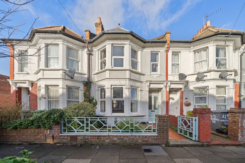 Property photo 2 of 13