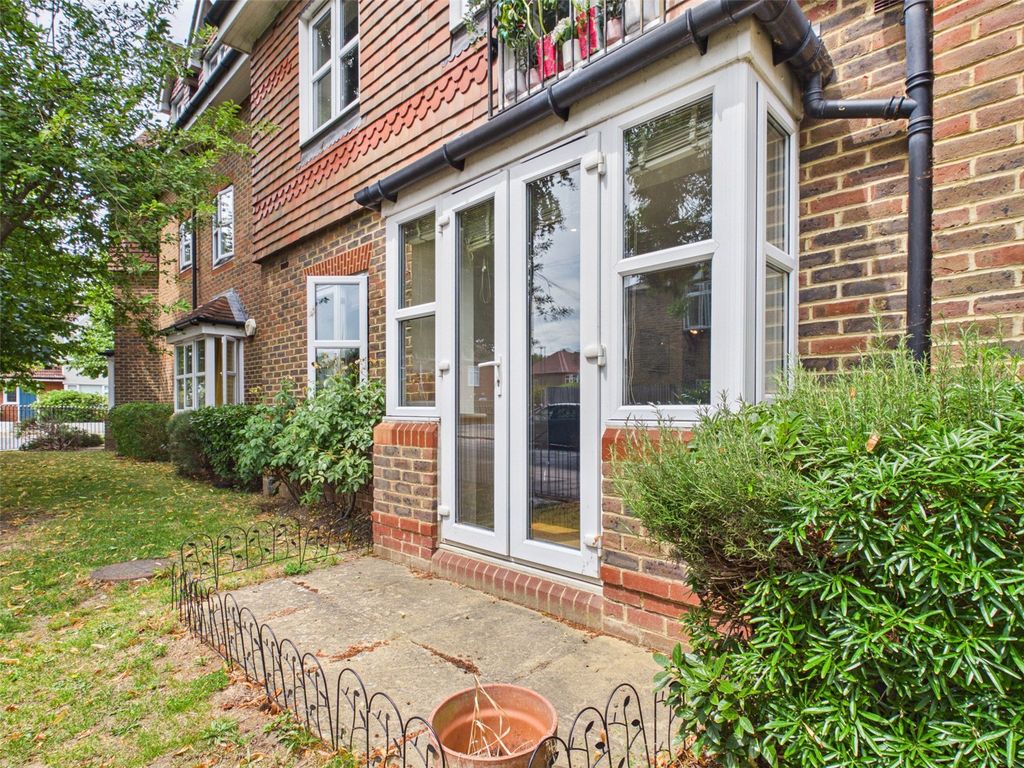 Property photo 2 of 7 Picture No. 16